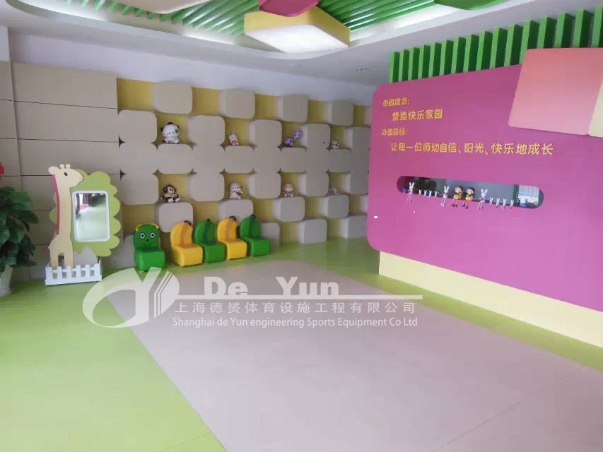 幼兒園運(yùn)動地膠